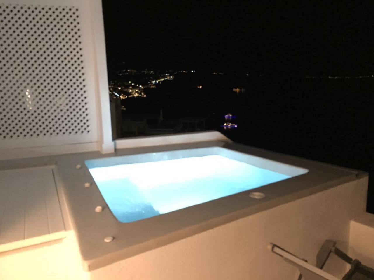 Altana Cliffside Villas Imerovígli Extérieur photo