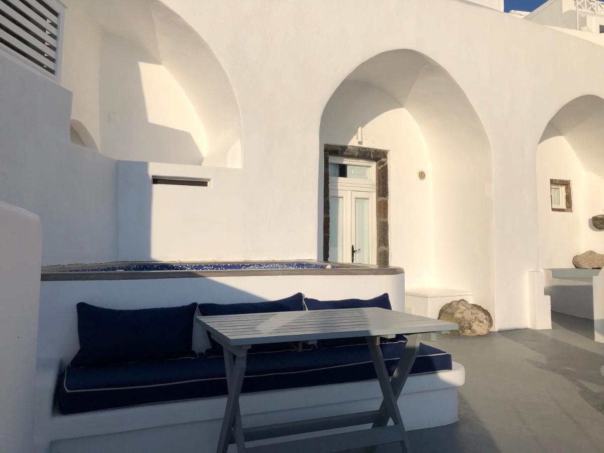 Altana Cliffside Villas Imerovígli Extérieur photo